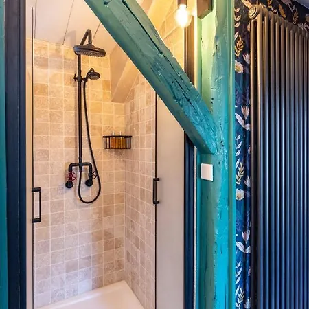 Apartment Maree Haute - Refresh In A Full Center - Netflix - Wifi - *